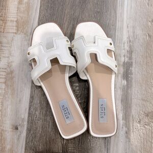 Steve Madden Harlien Slide